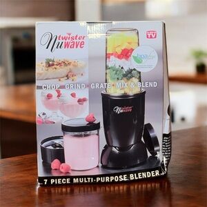 NuWave Twister 7 Piece Multi-Purpose 8 Oz & 4 Oz Blender New(Open Box)